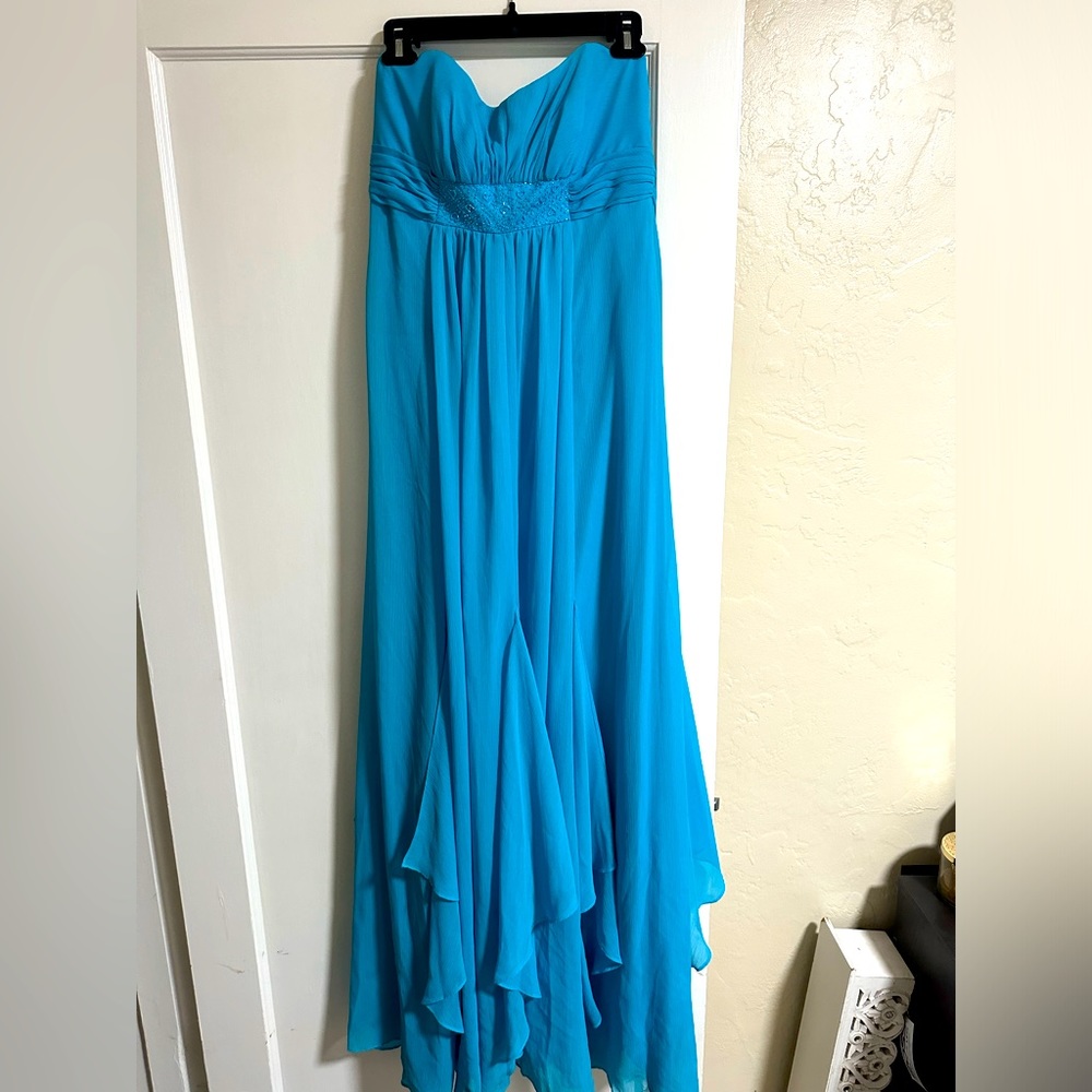 NWT Bridesmaid Dress, Strapless, Malibu, Sequins, Size 4
